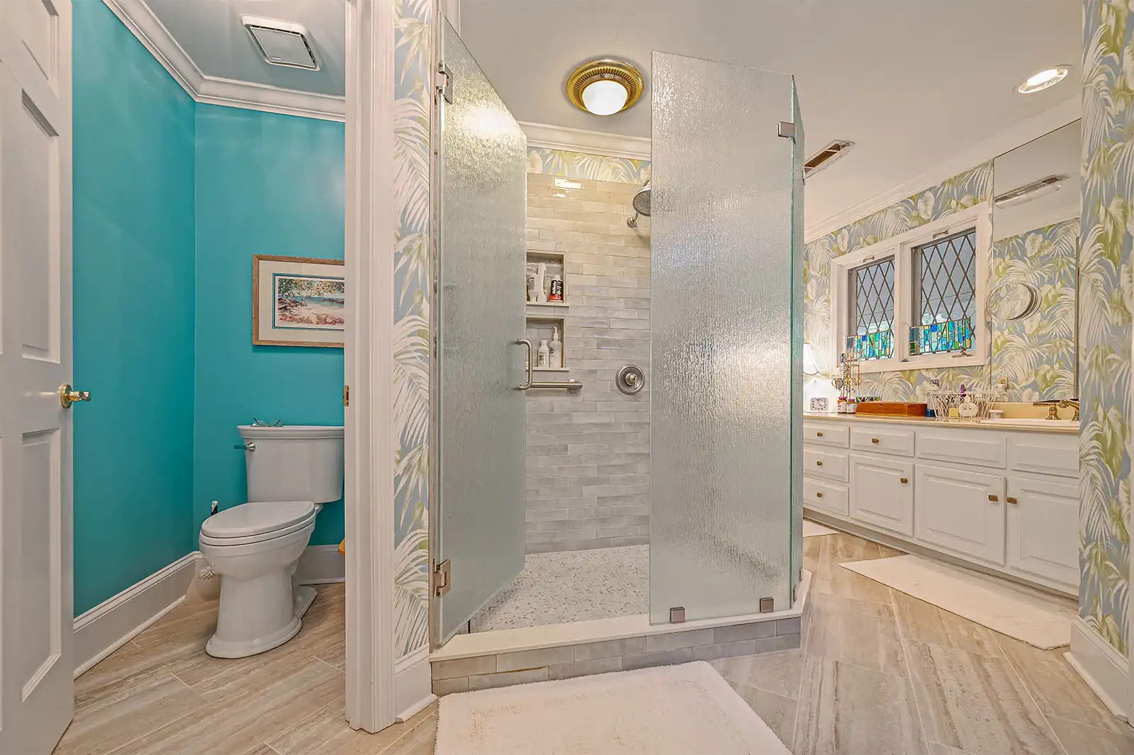 Photo Set of Athens, GA Home With Saltwater Aquarium image 4