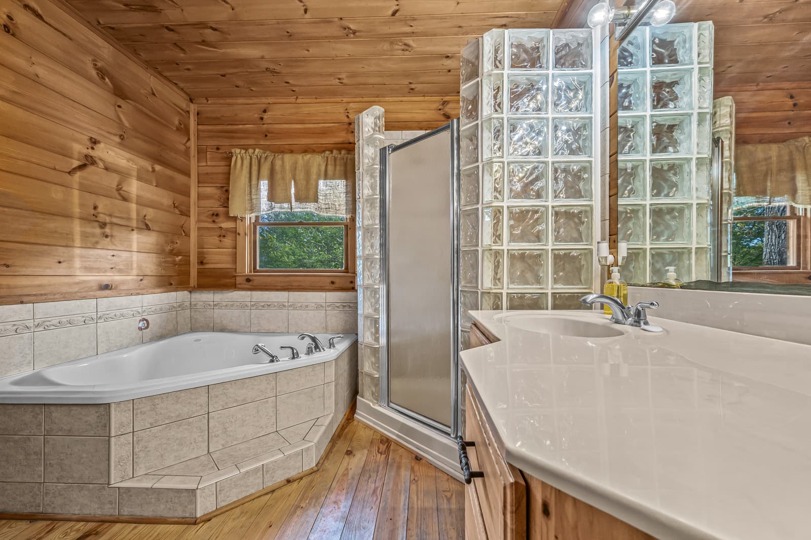 Real Estate Photos - Hunting Cabin in Sparta, GA image 9